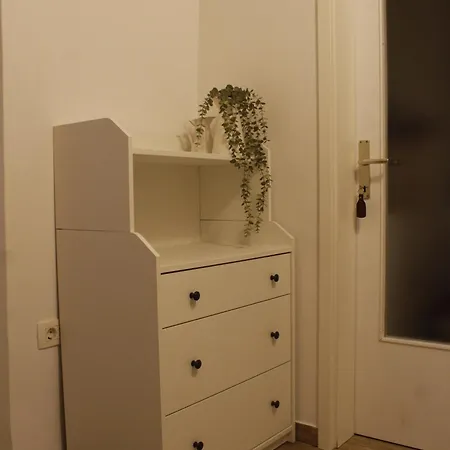 Hisica Na Morju Ankaran